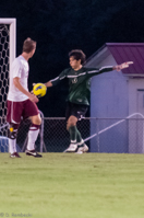 ISO 12800, 1/250 sec at f / 2.8, 200 mm