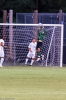 ISO 10000, 1/640 sec at f / 2.8, 200 mm