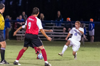 ISO 16000, 1/400 sec at f / 2.8, 180 mm