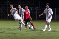 ISO 16000, 1/640 sec at f / 2.8, 200 mm