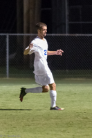 ISO 16000, 1/320 sec at f / 2.8, 200 mm