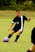 ISO 3200, 1/800 sec at f / 5.6, 200 mm