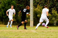 ISO 3200, 1/3200 sec at f / 5.6, 200 mm