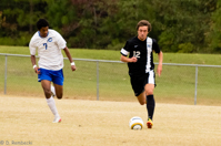 ISO 4000, 1/640 sec at f / 6.3, 370 mm