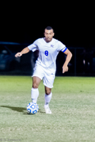 ISO 8000, 1/500 sec at f / 2.8, 200 mm