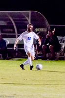 ISO 4000, 1/320 sec at f / 5.6, 200 mm