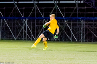 ISO 10000, 1/100 sec at f / 5.6, 200 mm